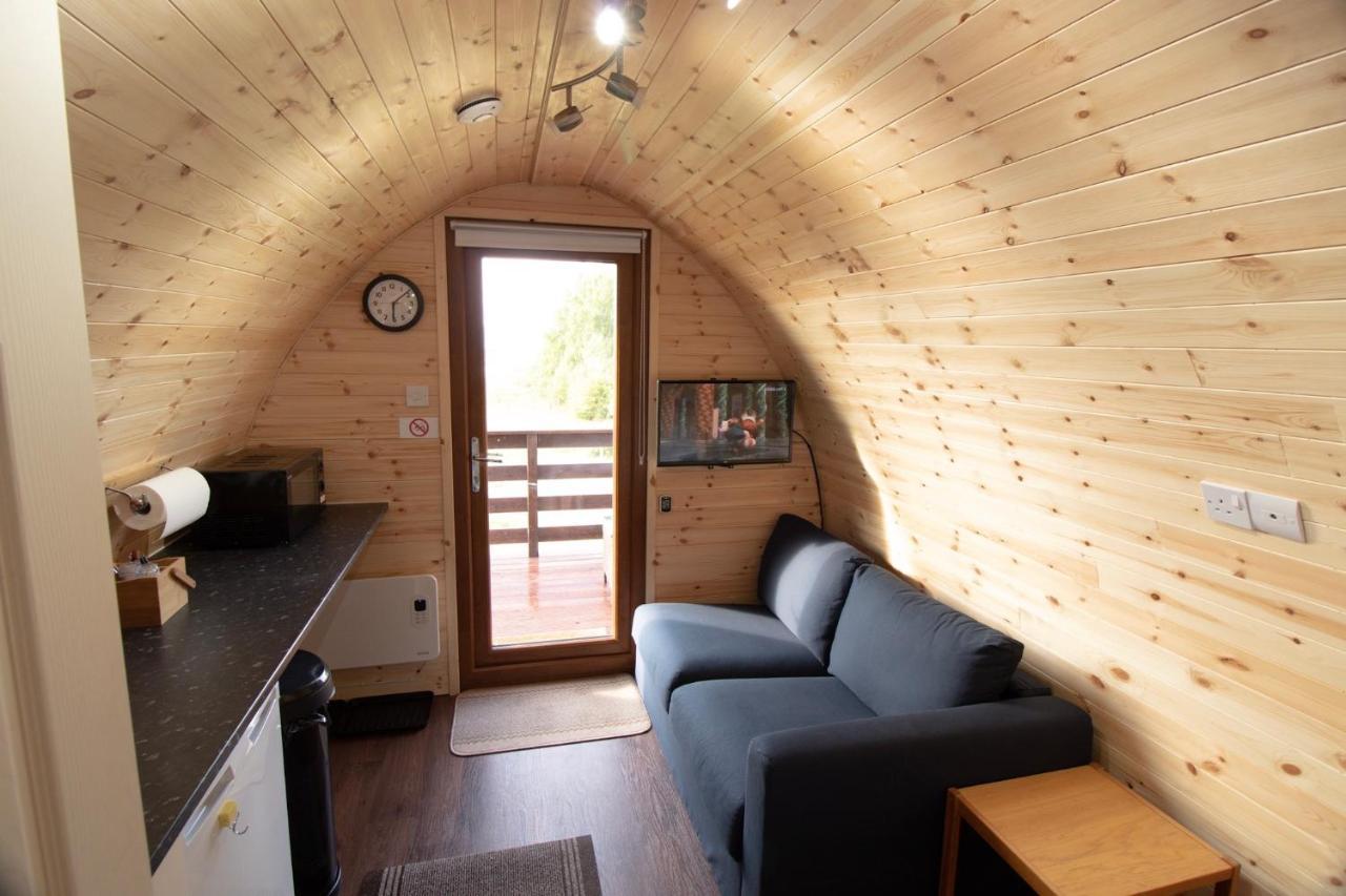 Breakish Bay Pods Apartment Bagian luar foto